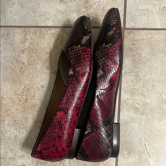 Frye NWOT Stylish Women's Flats - Picture 6 of 11